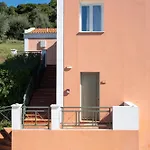 Mounda Retreat Szálloda