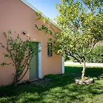 Mounda Retreat Szálloda