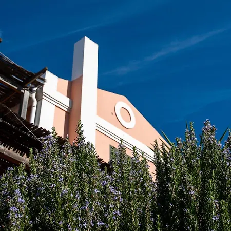 Mounda Retreat Hotel 3*