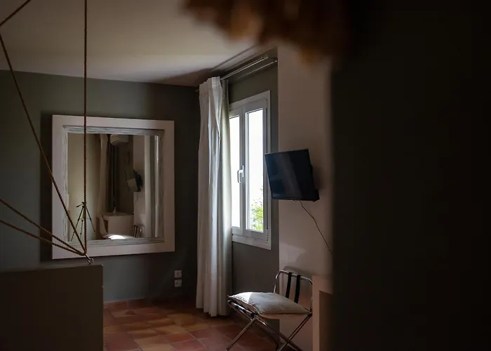 Mounda Retreat Szálloda 3*